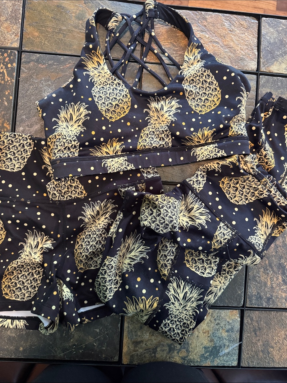 CVG PINEAPPLE BUNDLE